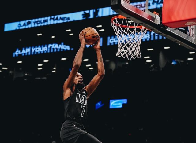 B体育官网-【现场】以彼之道还彼之身 篮网力克雄鹿收获八连胜